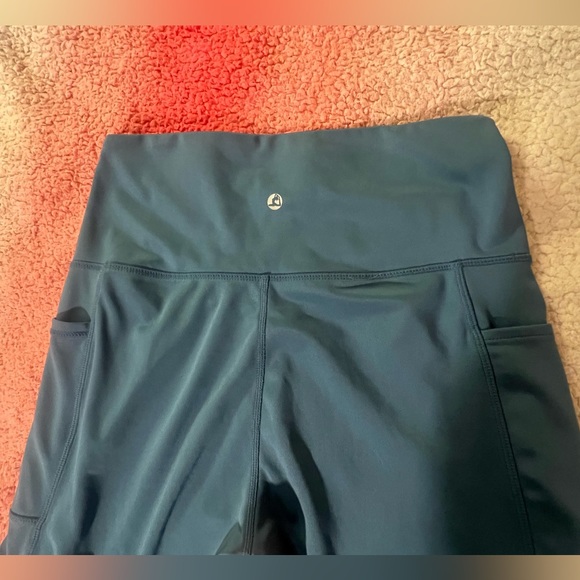 Womens Athleisure Leggings w/ pockets LegEnd - Picture 6 of 7